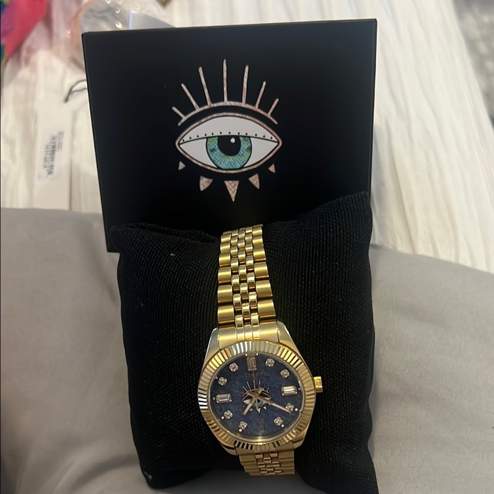 Timex Gold Watch with Textured Blue Face - Picture 1 of 2
